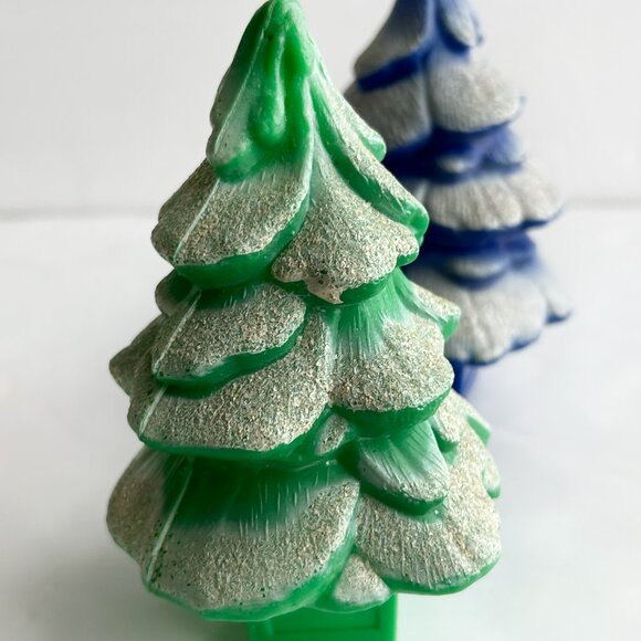 Vintage 5" Plastic Blow Mold Christmas Trees - Picture 7 of 9